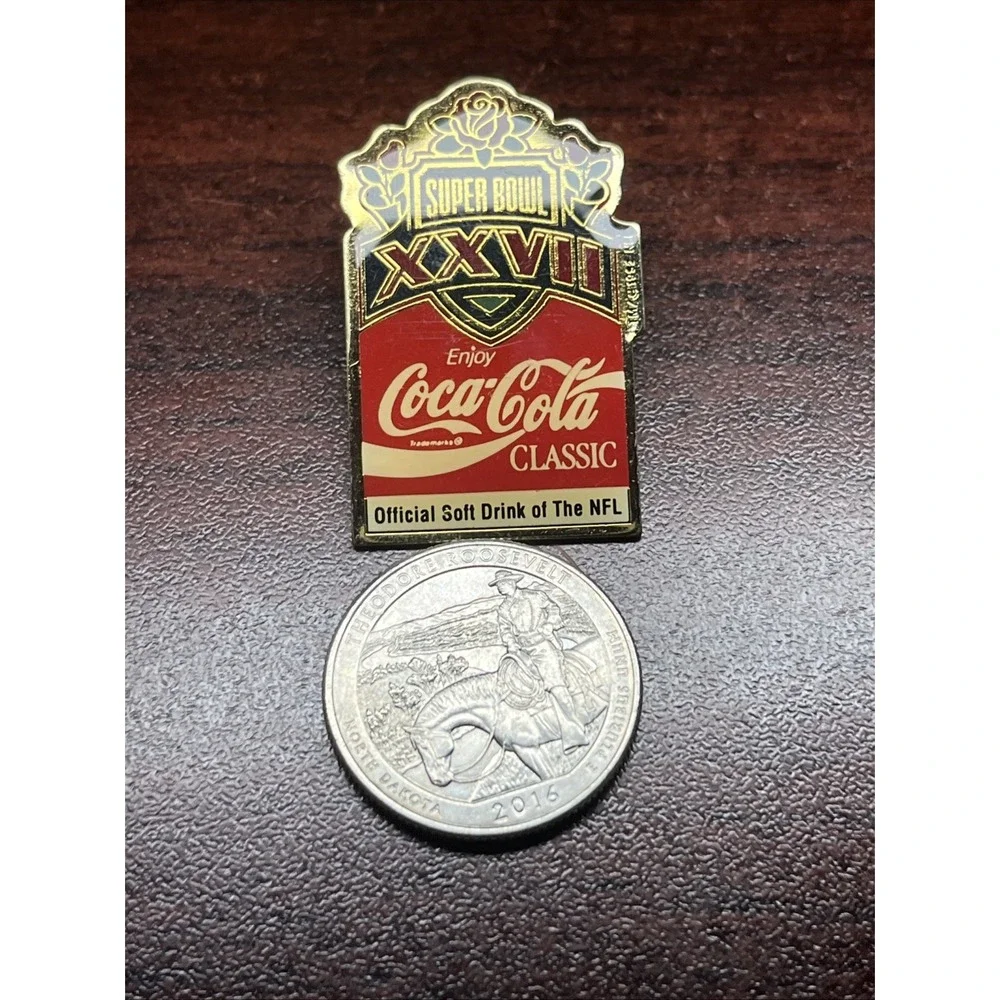 Super Bowl XXVII‎ NFL Dallas Cowboys Buffalo Bills Rose Bowl Coke Lapel Hat Pin